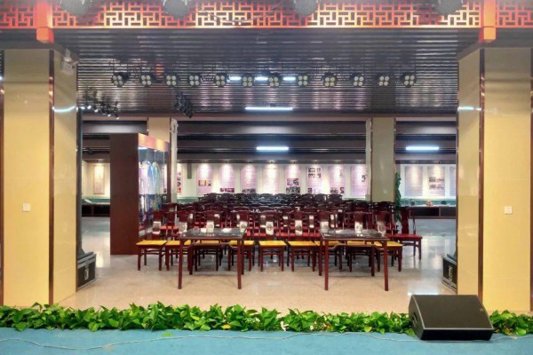 广州悦峰98方入户花园SEO标题2